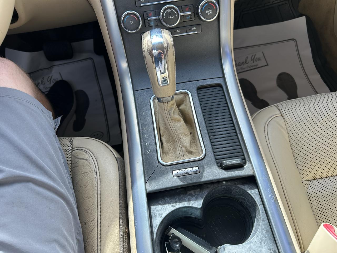 Lincoln MKS 4dr Sdn 3.5L AWD w/EcoBoost 2011