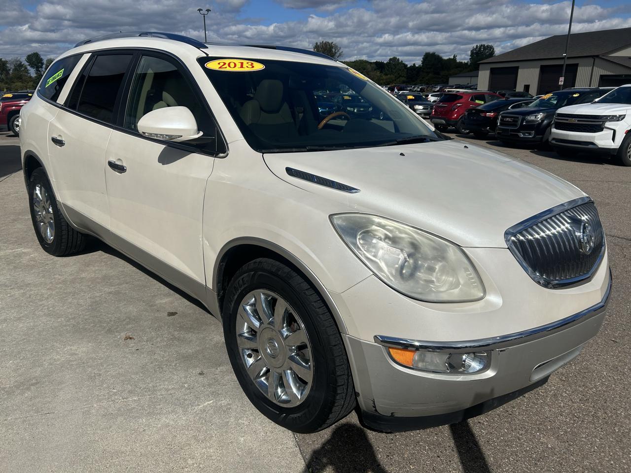 Buick Enclave FWD 4dr Leather 2012