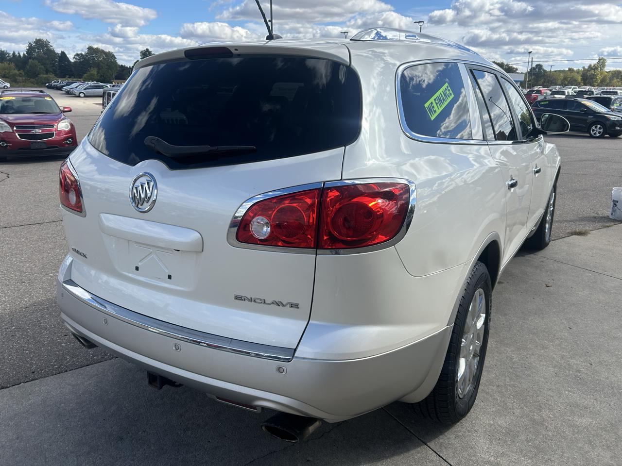 Buick Enclave FWD 4dr Leather 2012