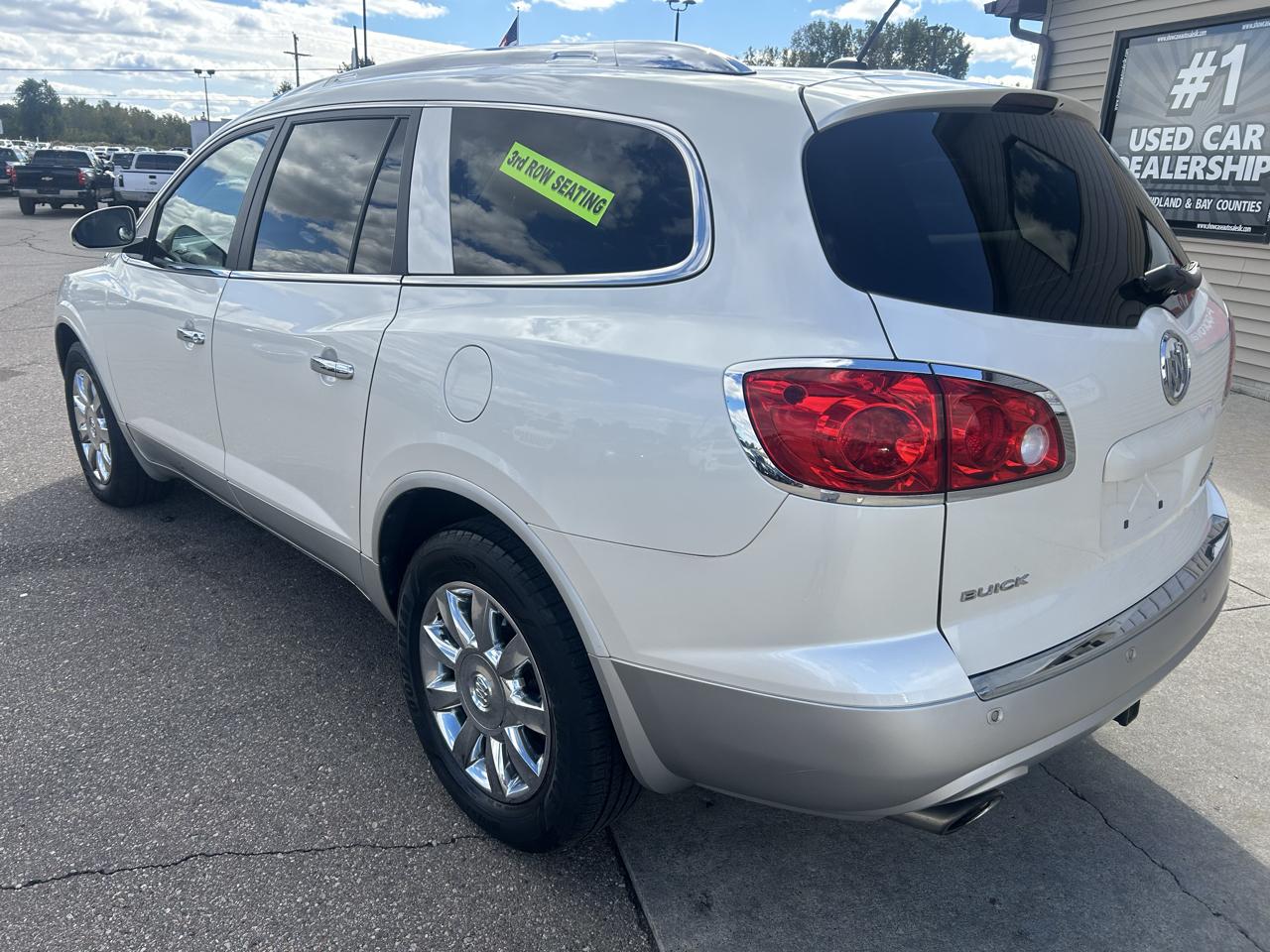 Buick Enclave FWD 4dr Leather 2012