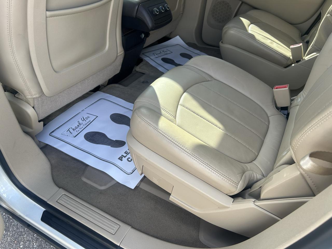 Buick Enclave FWD 4dr Leather 2012