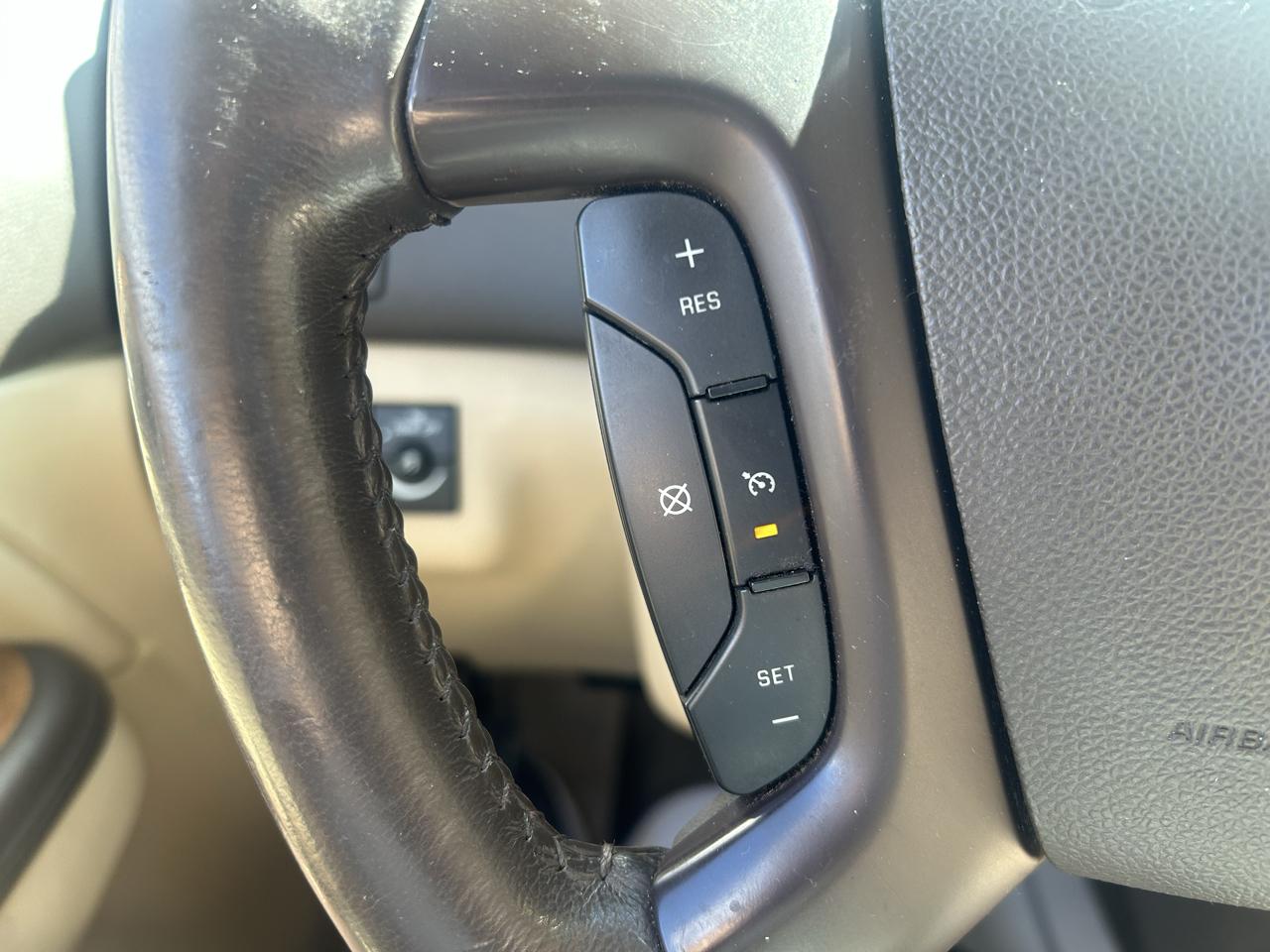 Buick Enclave FWD 4dr Leather 2012