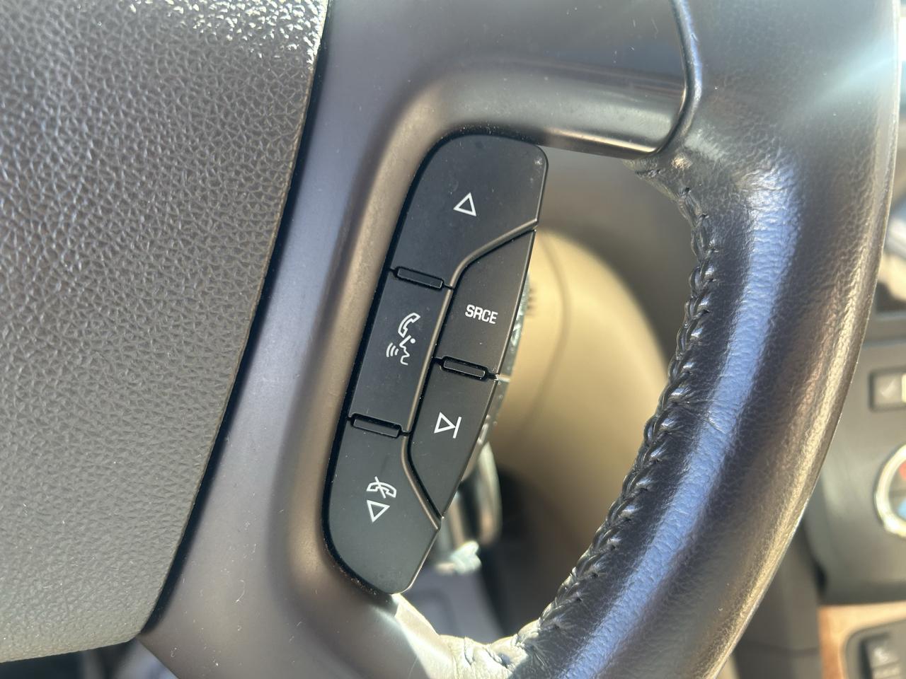 Buick Enclave FWD 4dr Leather 2012