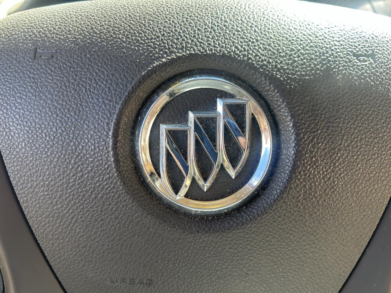 Buick Enclave FWD 4dr Leather 2012