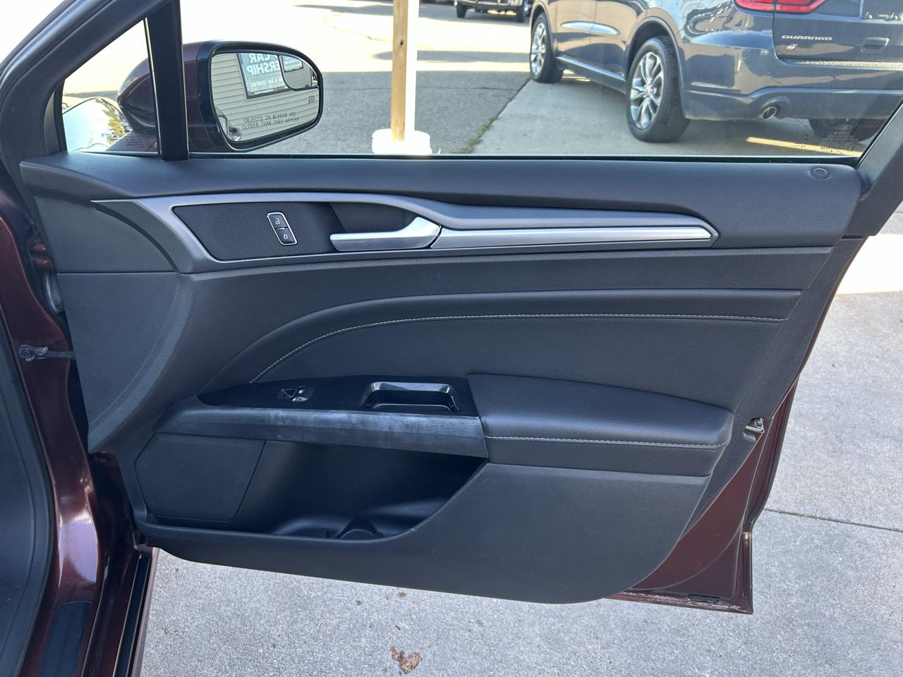 Ford Fusion 4dr Sdn Titanium FWD 2015