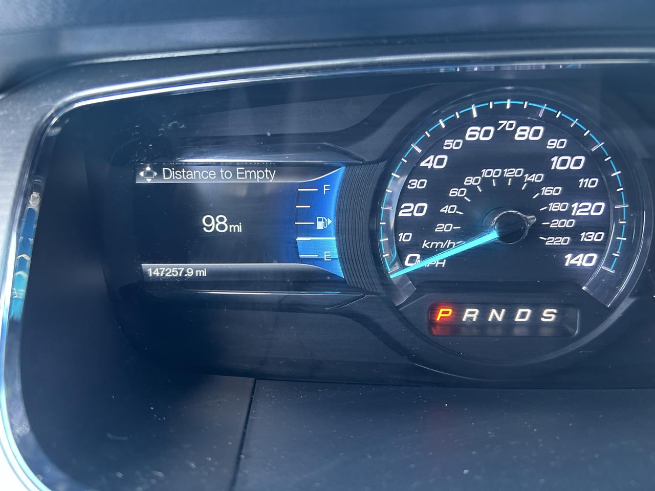 Ford Taurus 4dr Sdn SEL FWD 2015