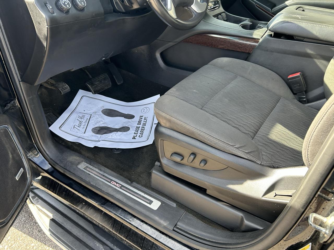 GMC Yukon 4WD 4dr SLE 2018