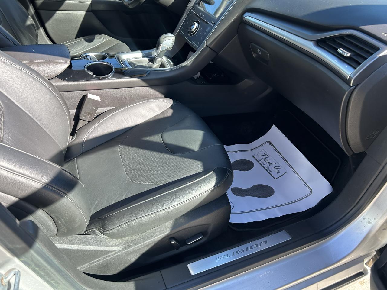 Ford Fusion 4dr Sdn Titanium FWD 2013