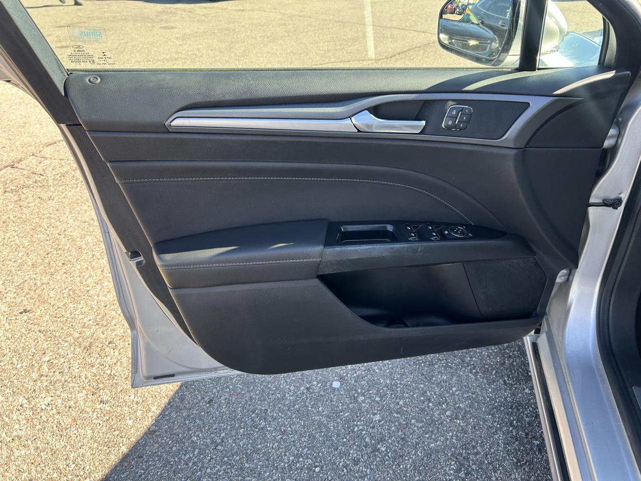 Ford Fusion 4dr Sdn Titanium FWD 2013