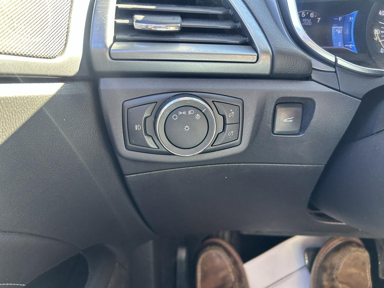 Ford Fusion 4dr Sdn Titanium FWD 2013