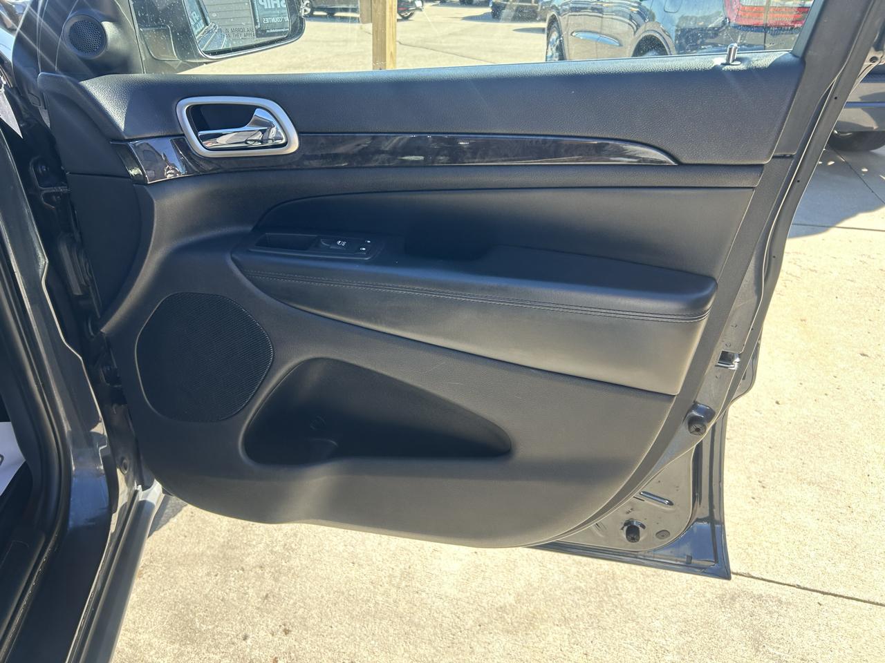 Jeep Grand Cherokee RWD 4dr Laredo 2013