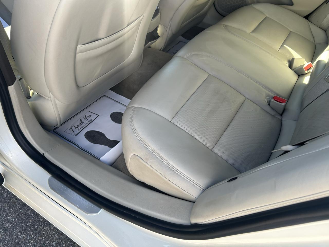 Cadillac XTS 4dr Sdn FWD 2013