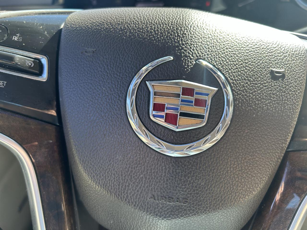 Cadillac XTS 4dr Sdn FWD 2013