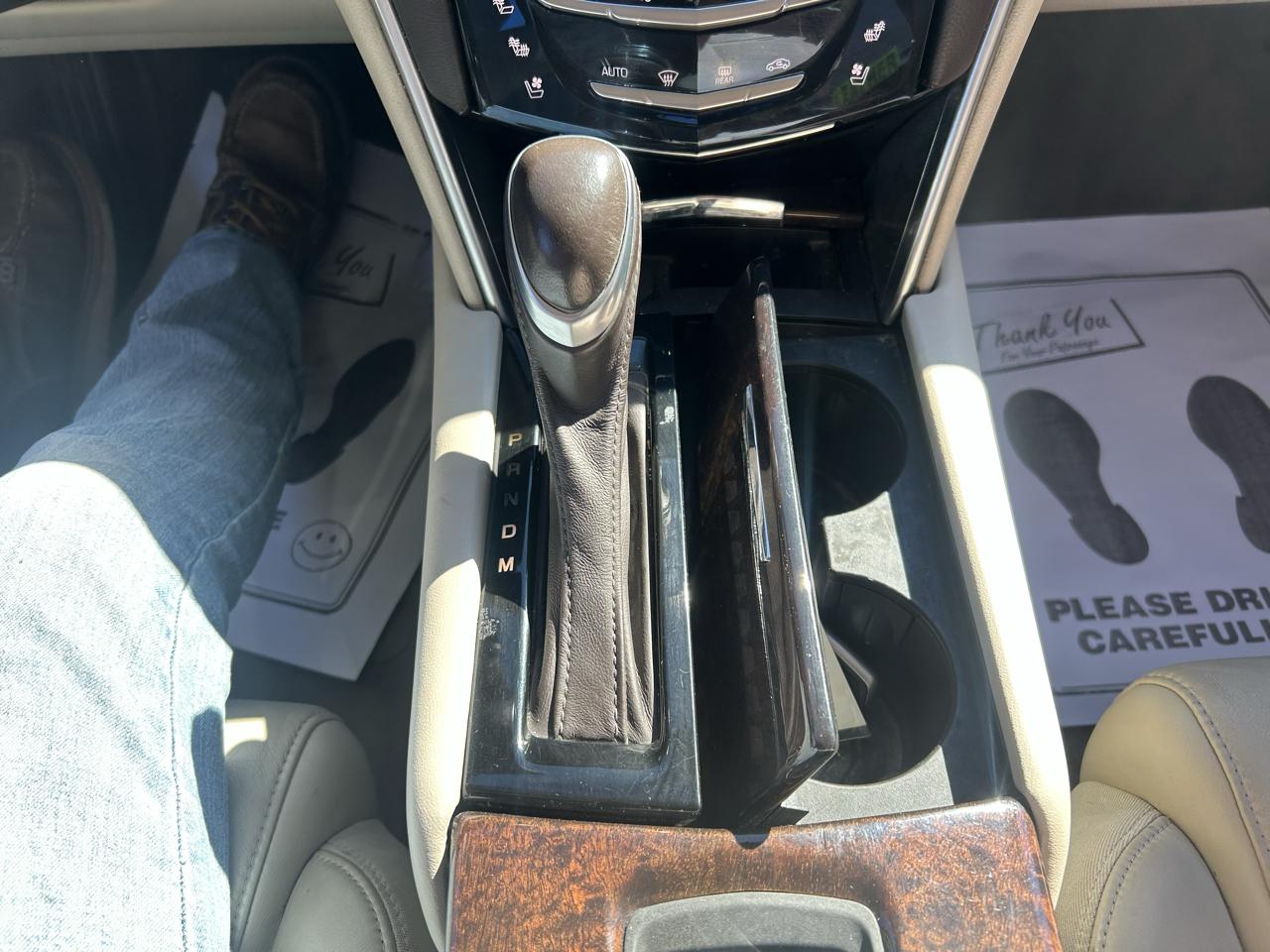 Cadillac XTS 4dr Sdn FWD 2013