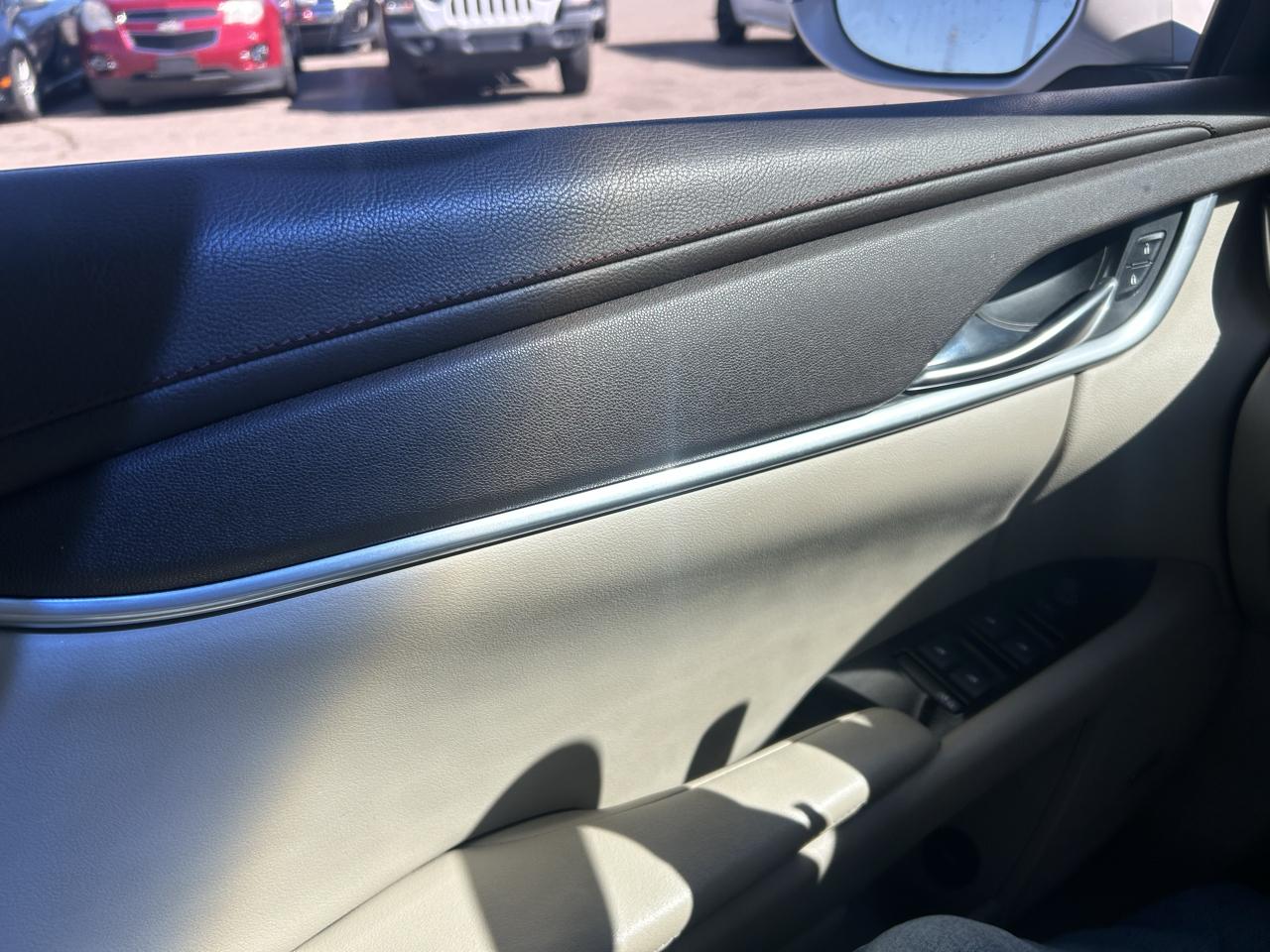 Cadillac XTS 4dr Sdn FWD 2013