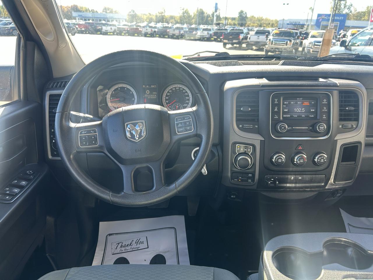 RAM 1500 4WD Crew Cab 140.5" Express 2015