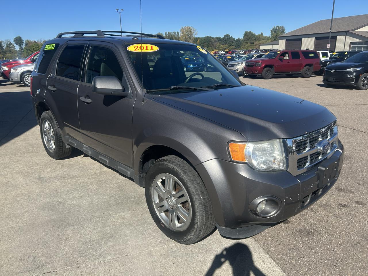 Ford Escape FWD 4dr XLT 2011