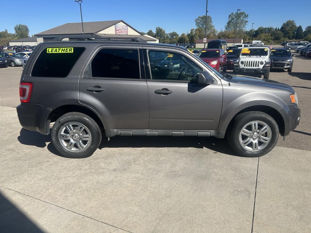 Ford Escape FWD 4dr XLT 2011