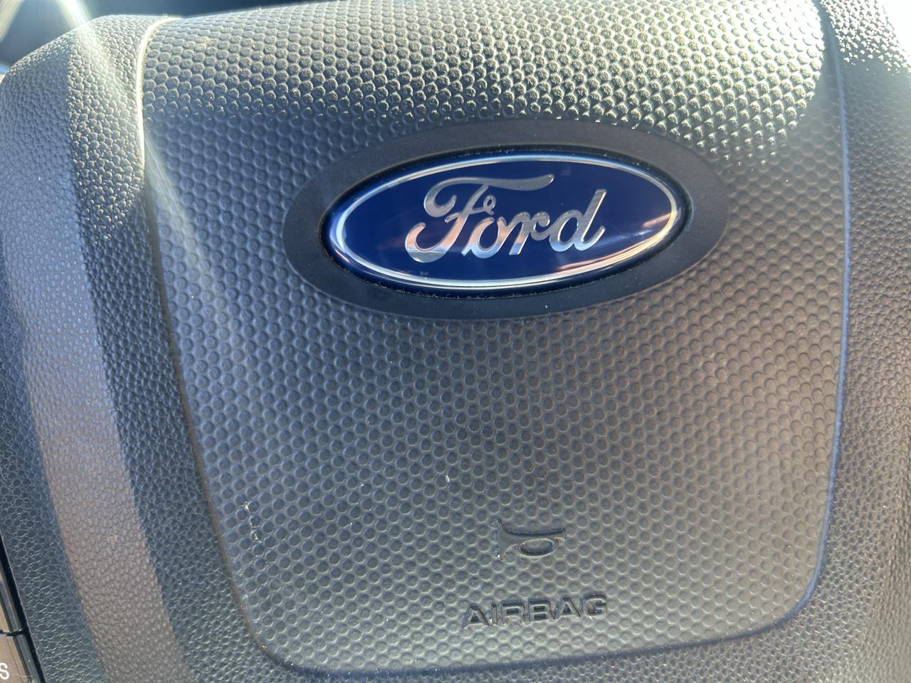 Ford Escape FWD 4dr XLT 2011