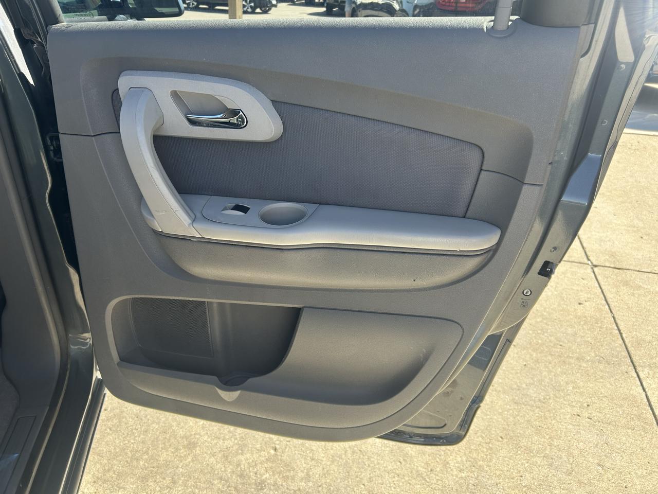 Chevrolet Traverse AWD 4dr LS 2011