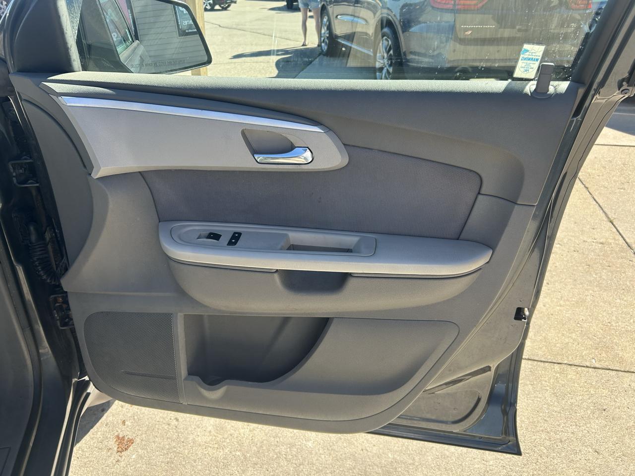 Chevrolet Traverse AWD 4dr LS 2011