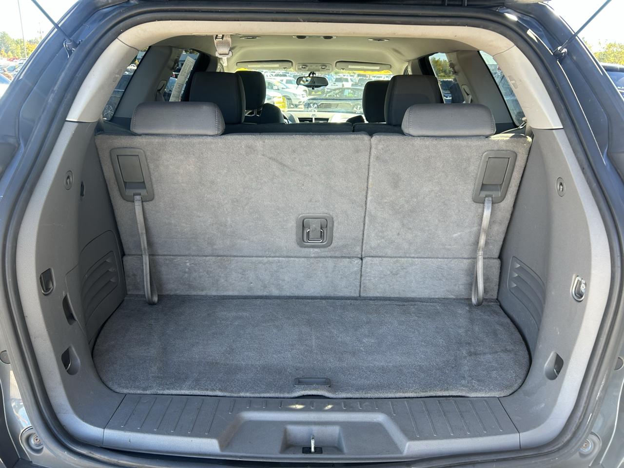Chevrolet Traverse AWD 4dr LS 2011