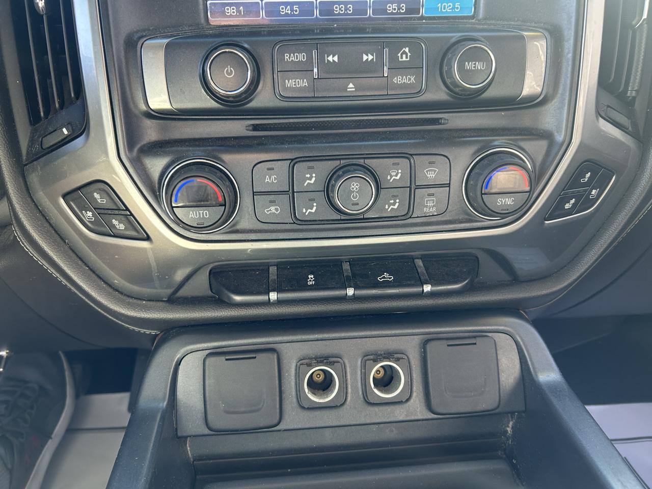 Chevrolet Silverado 1500 4WD Crew Cab 143.5" LTZ w/1LZ 2017
