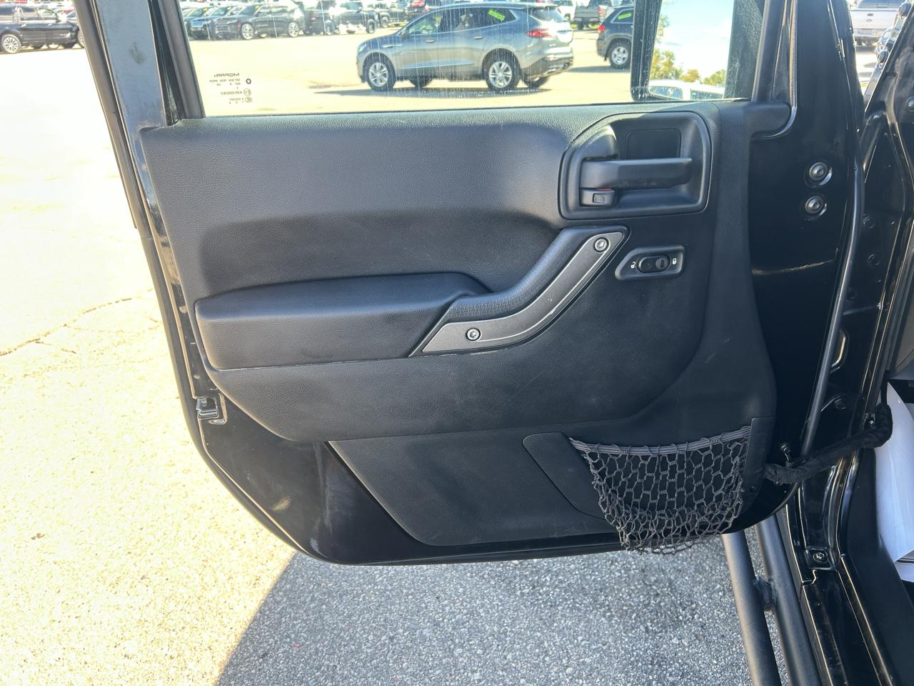 Jeep Wrangler Unlimited 4WD 4dr Sport 2016