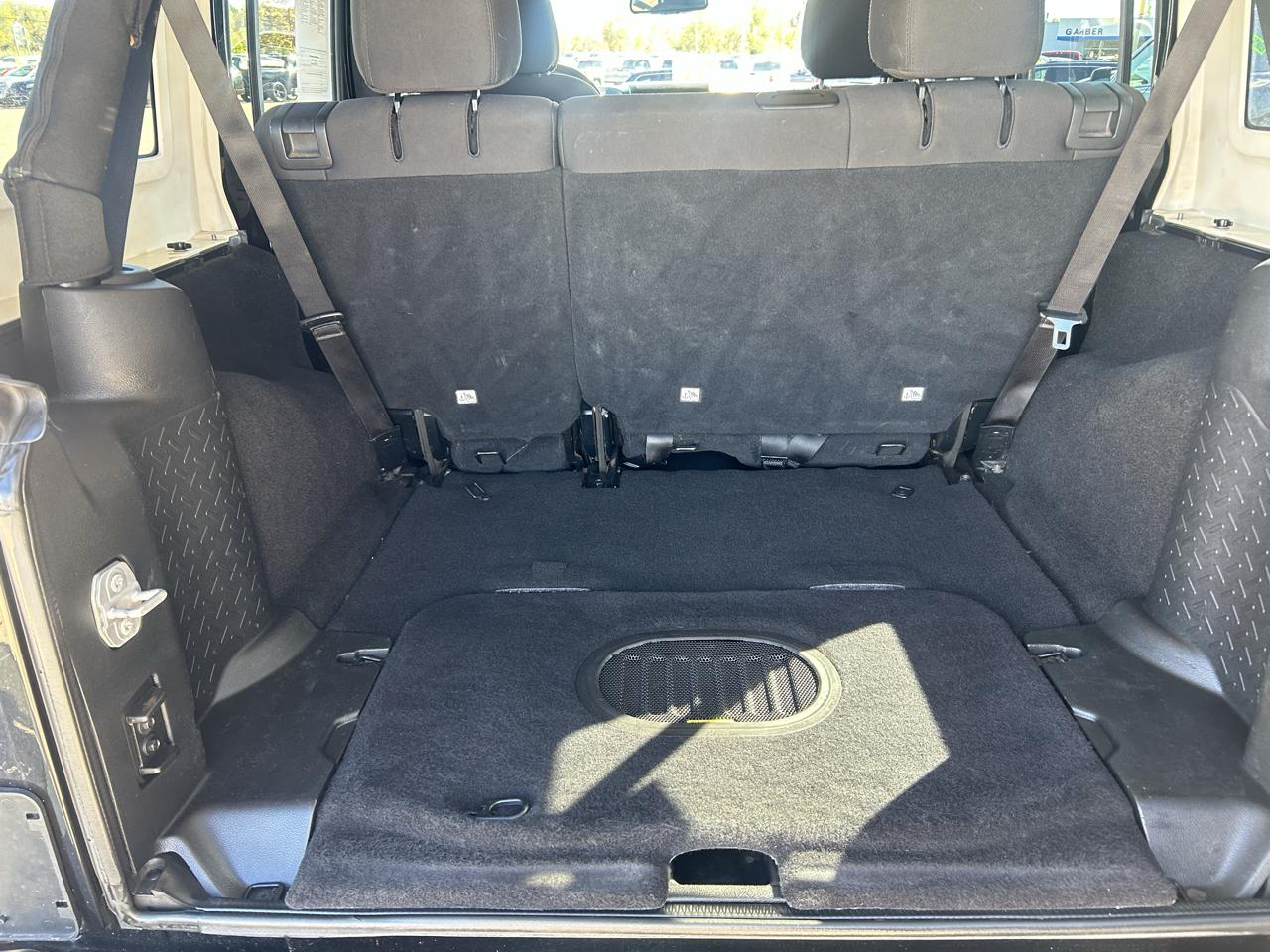 Jeep Wrangler Unlimited 4WD 4dr Sport 2016