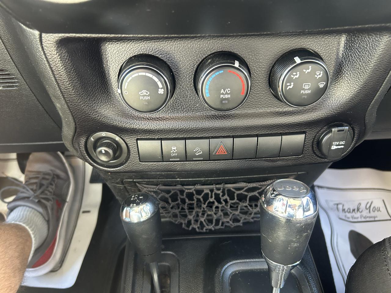 Jeep Wrangler Unlimited 4WD 4dr Sport 2016