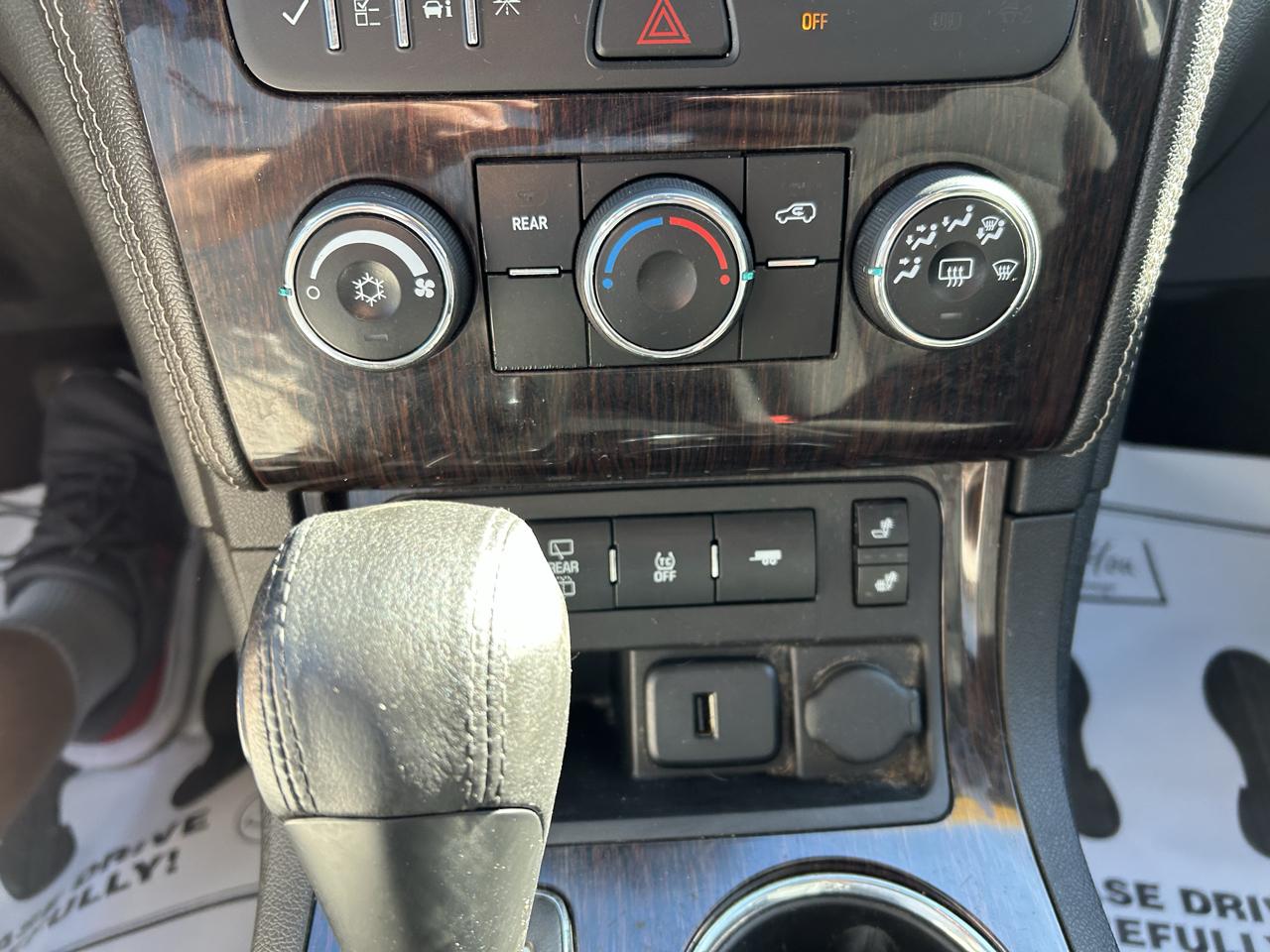Chevrolet Traverse FWD 4dr LT w/1LT 2017