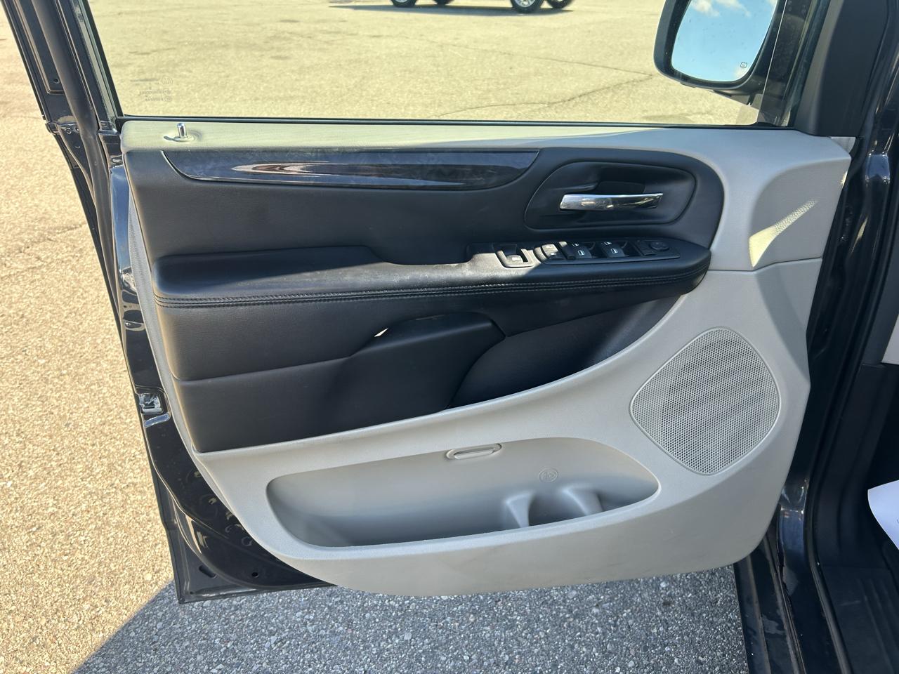Dodge Grand Caravan 4dr Wgn SXT 2013