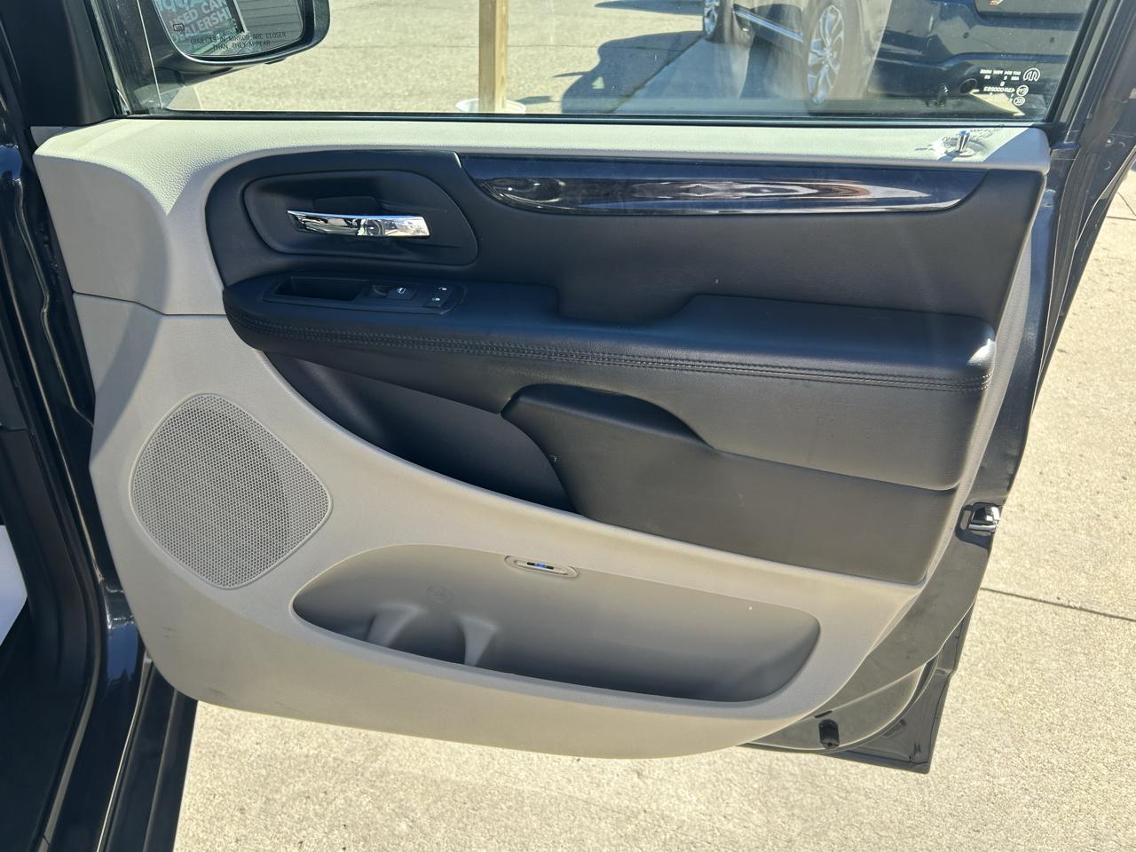 Dodge Grand Caravan 4dr Wgn SXT 2013