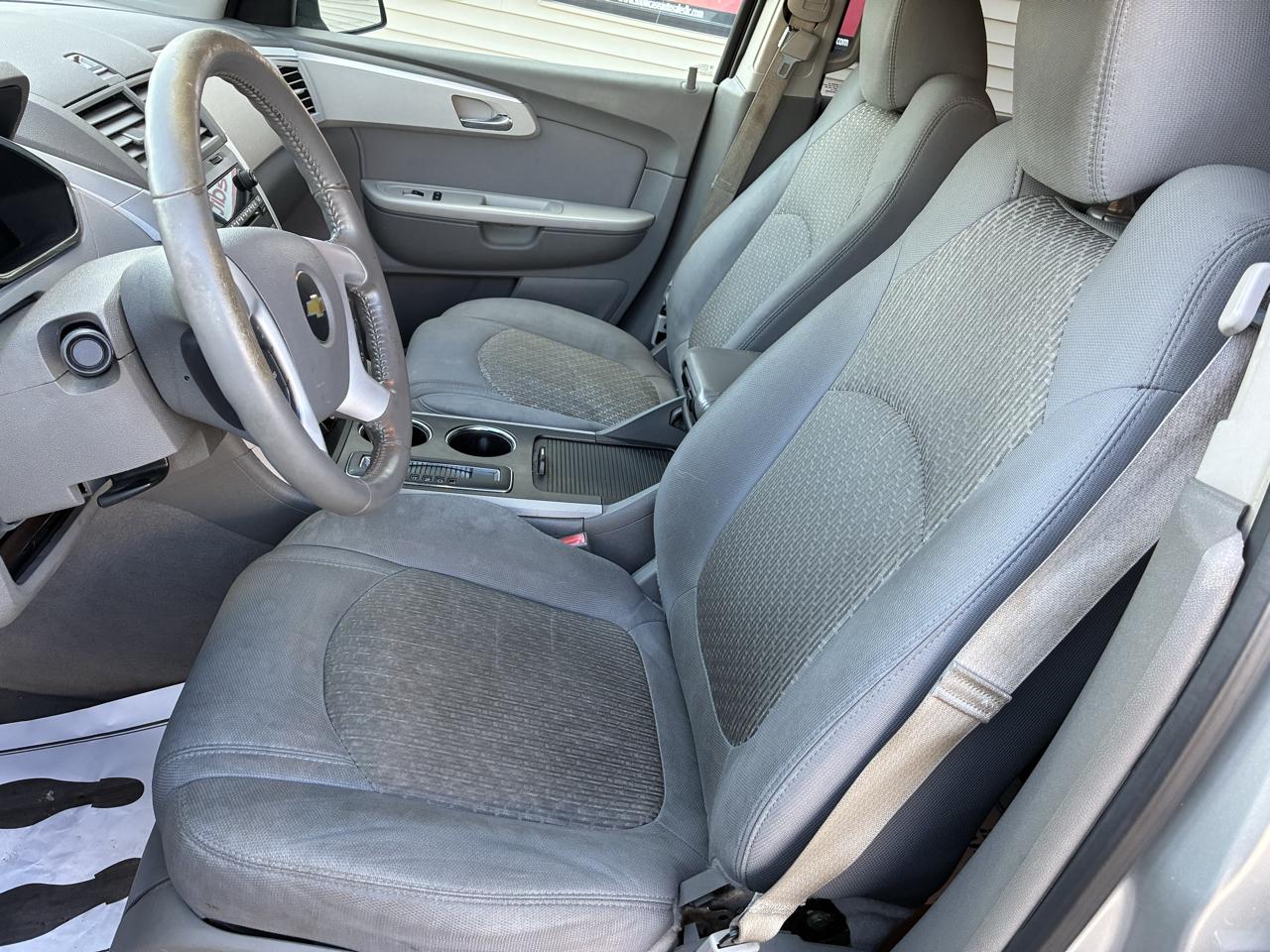 Chevrolet Traverse FWD 4dr LS 2012