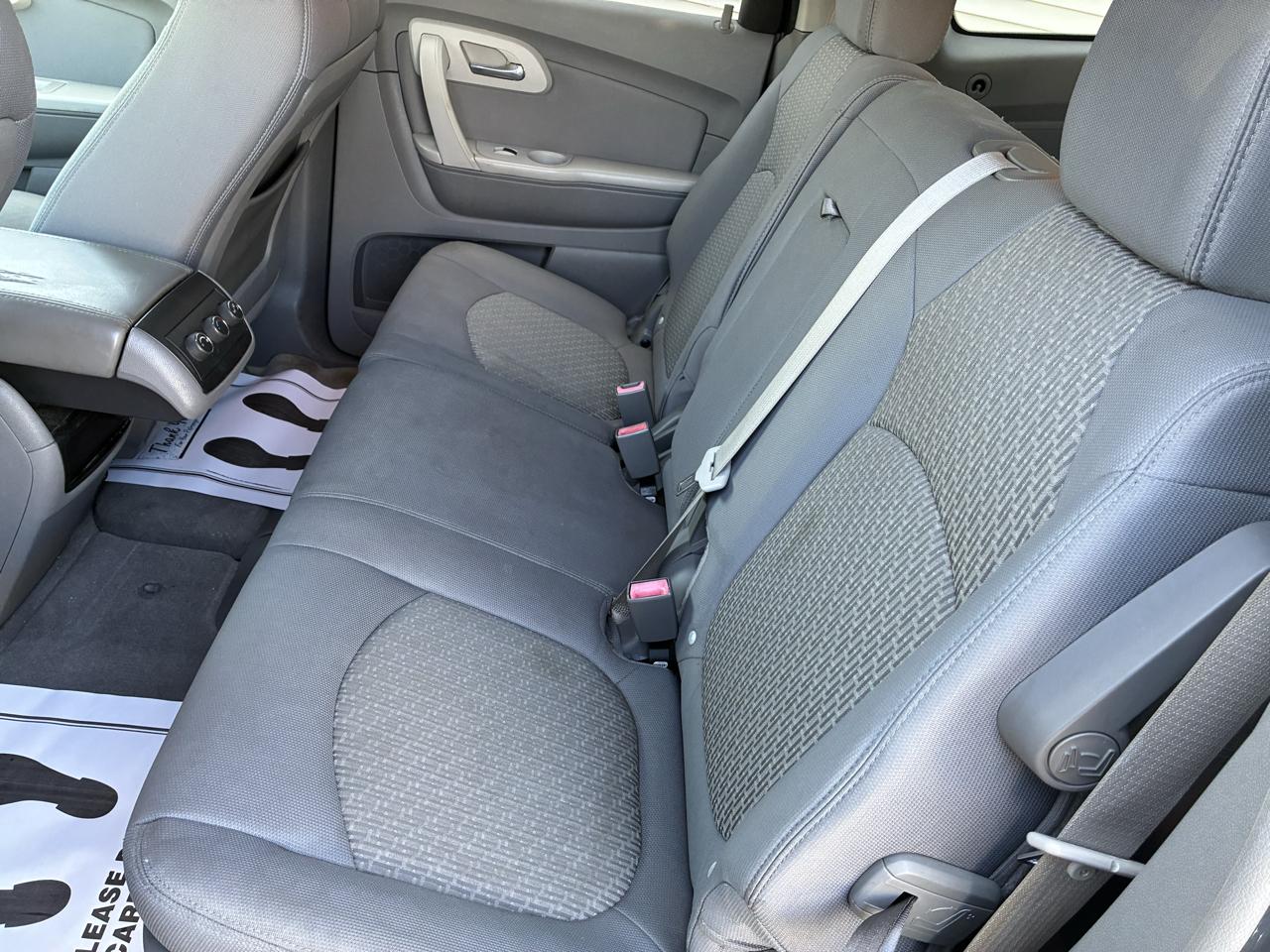 Chevrolet Traverse FWD 4dr LS 2012