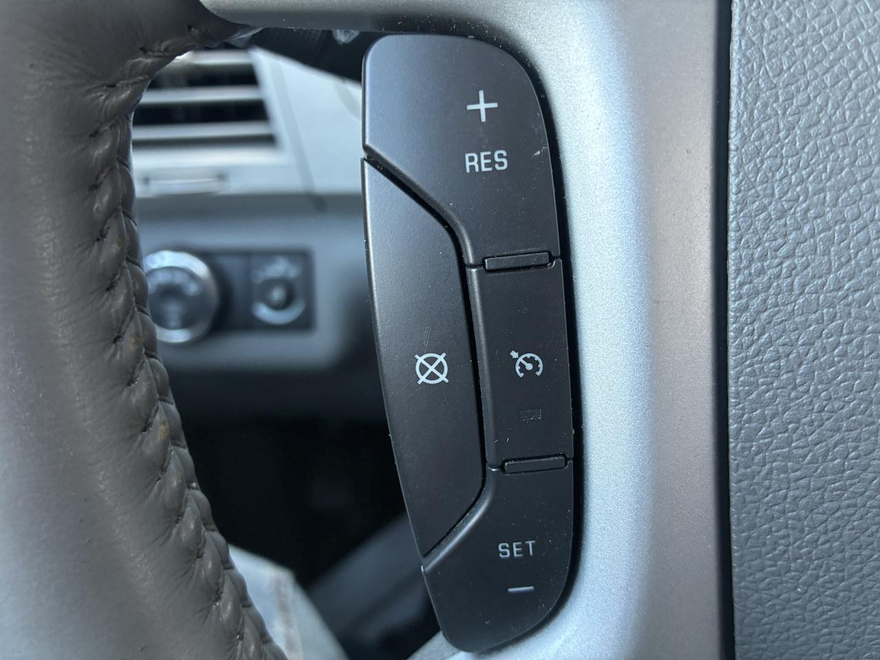 Chevrolet Traverse FWD 4dr LS 2012