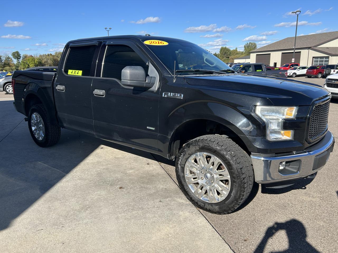 Ford F-150 4WD SuperCrew 145" XLT 2015