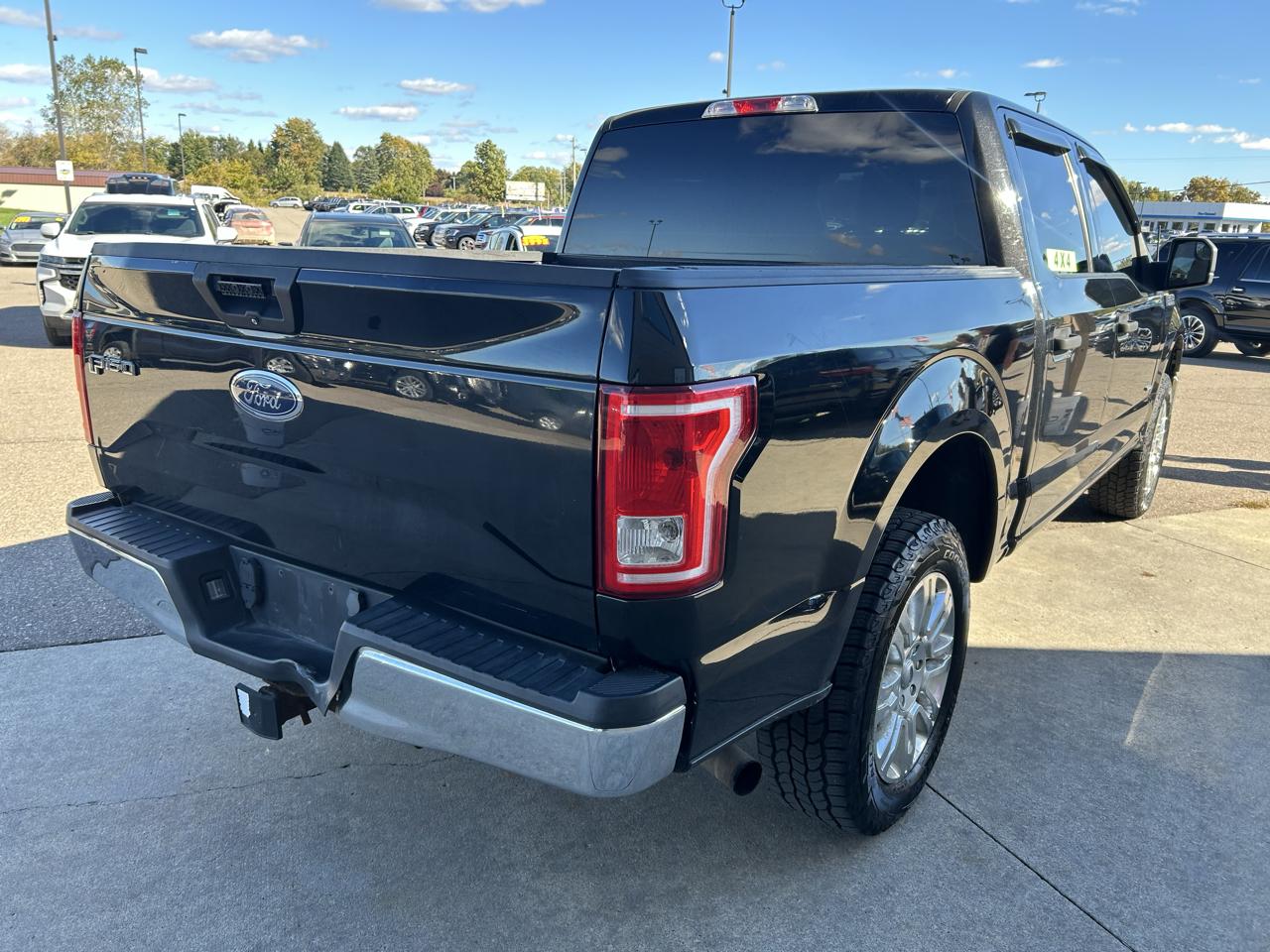 Ford F-150 4WD SuperCrew 145" XLT 2015