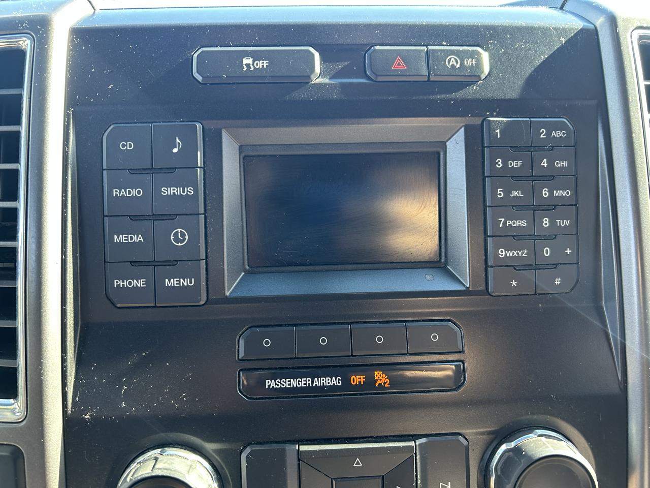 Ford F-150 4WD SuperCrew 145" XLT 2015
