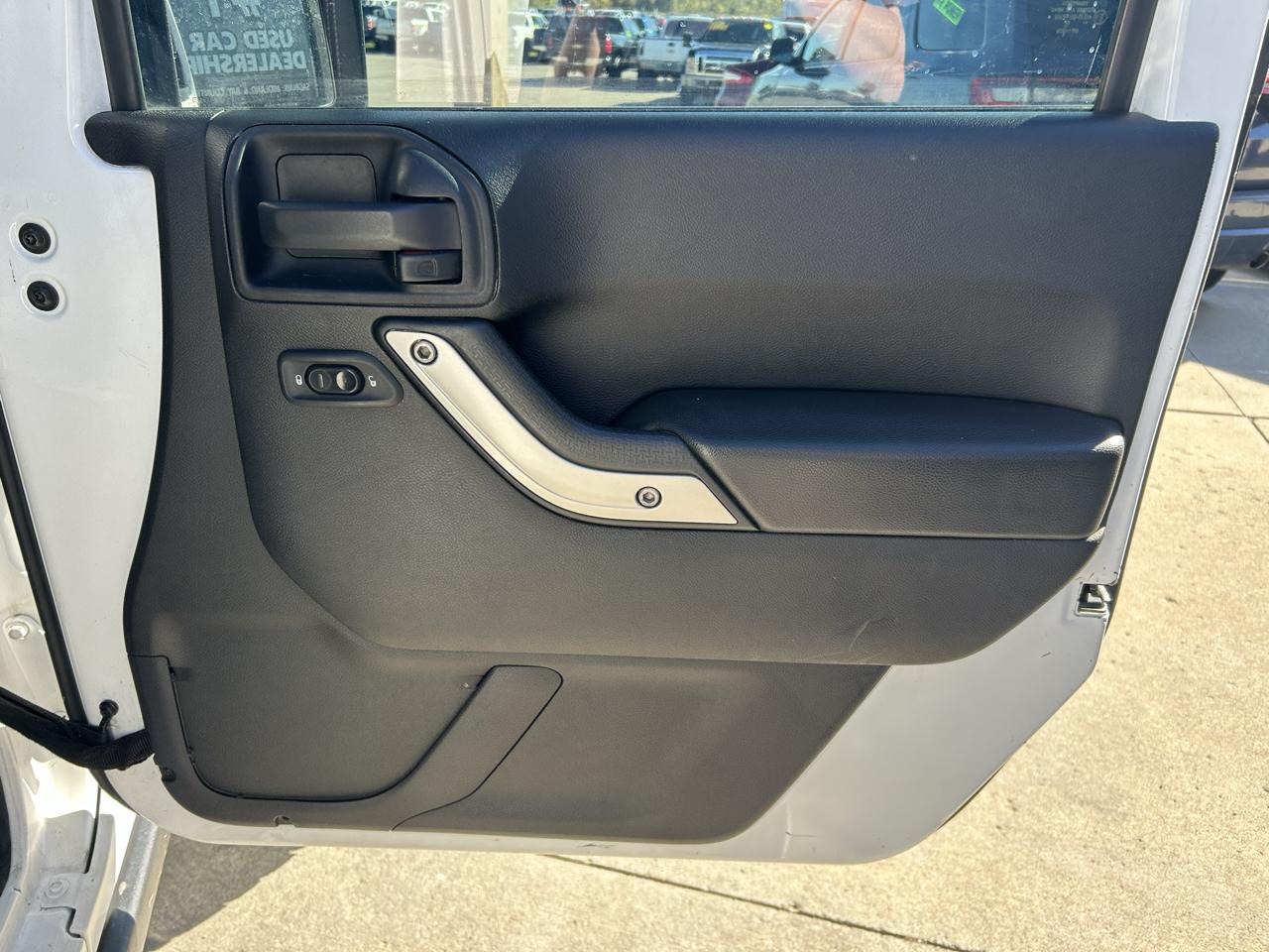Jeep Wrangler Unlimited 4WD 4dr Rubicon 2016