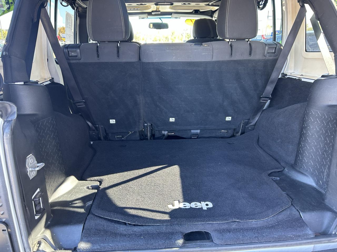 Jeep Wrangler Unlimited 4WD 4dr Rubicon 2016