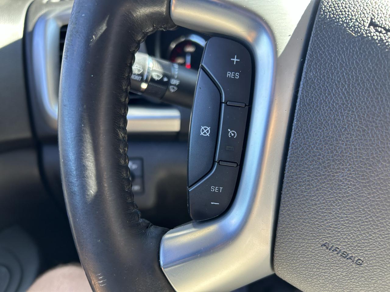 GMC Acadia AWD 4dr SLE w/SLE-2 2015