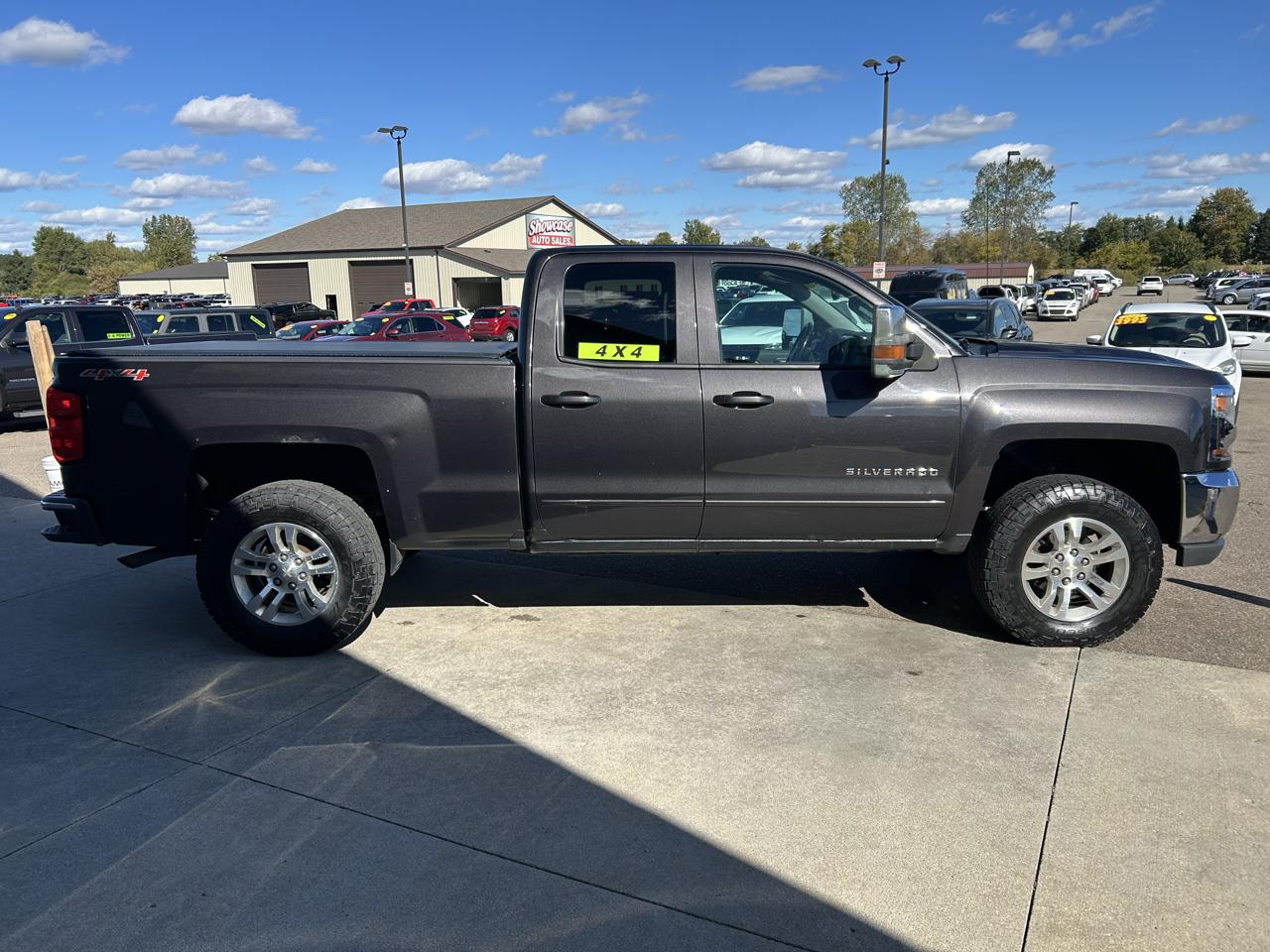 Chevrolet Silverado 1500 4WD Double Cab 143.5" LT w/1LT 2016