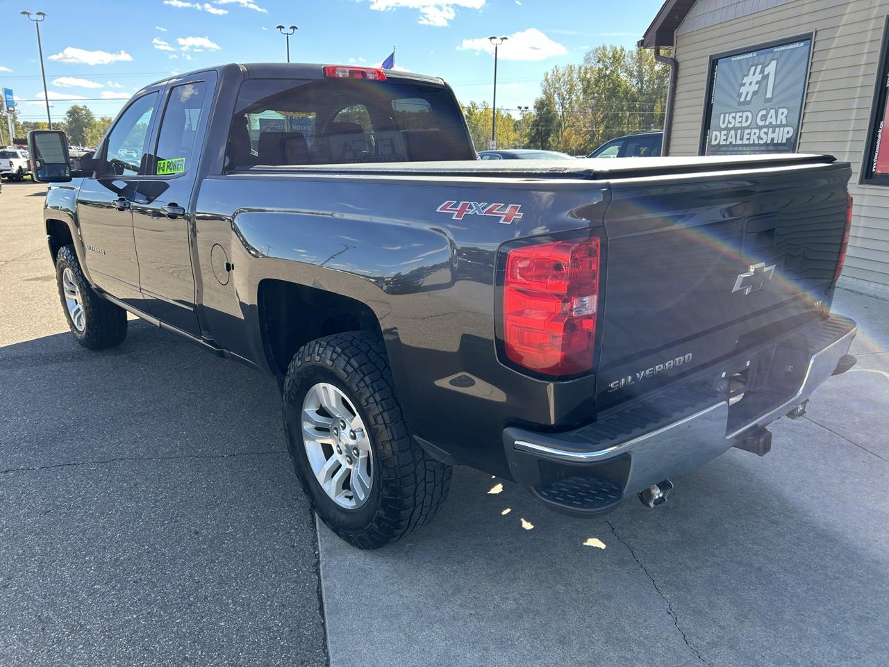 Chevrolet Silverado 1500 4WD Double Cab 143.5" LT w/1LT 2016