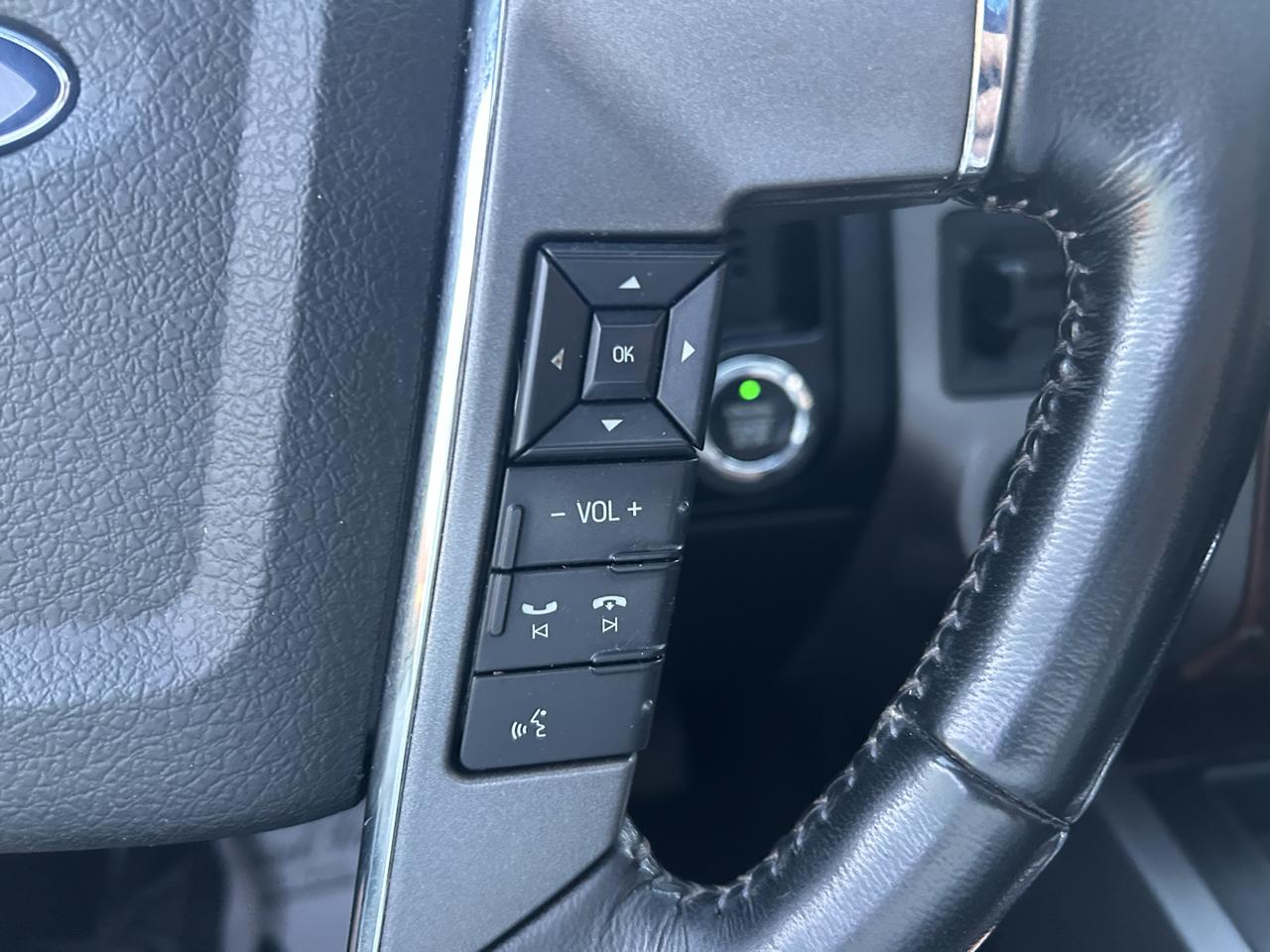 Ford Expedition EL 4WD 4dr Platinum 2015