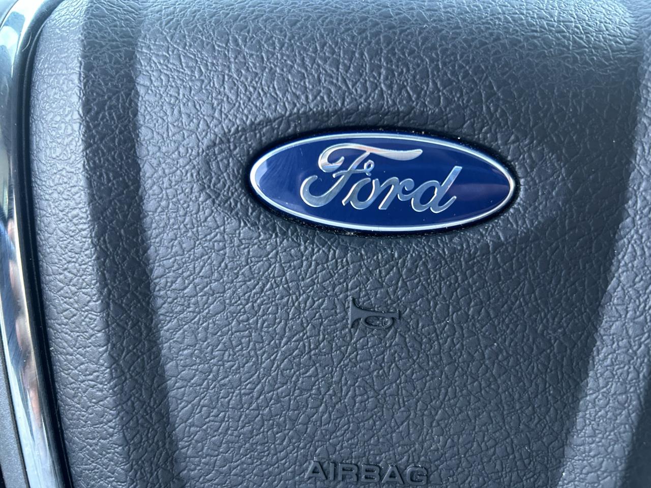 Ford Expedition EL 4WD 4dr Platinum 2015