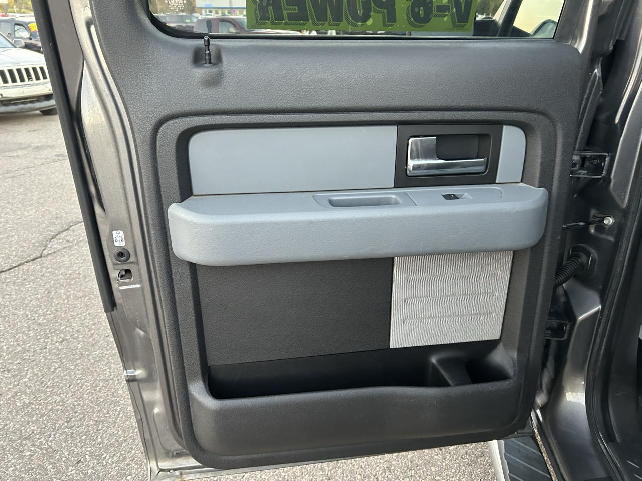 Ford F-150 4WD SuperCrew 145" XLT 2014