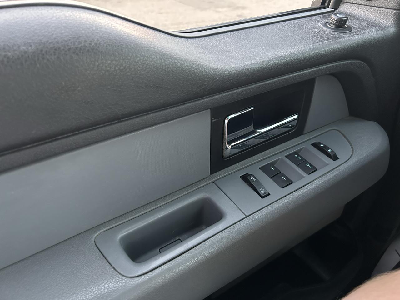 Ford F-150 4WD SuperCrew 145" XLT 2014