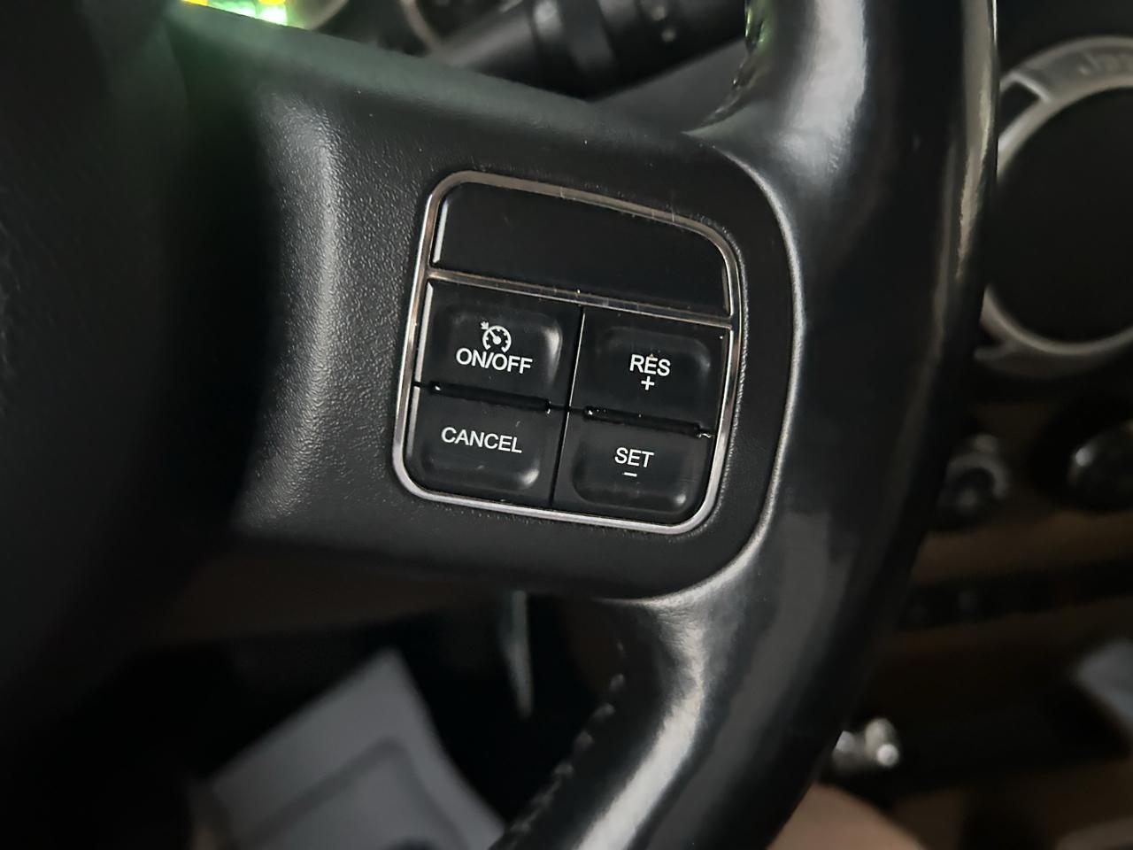 Jeep Wrangler Unlimited 4WD 4dr Sahara 2011