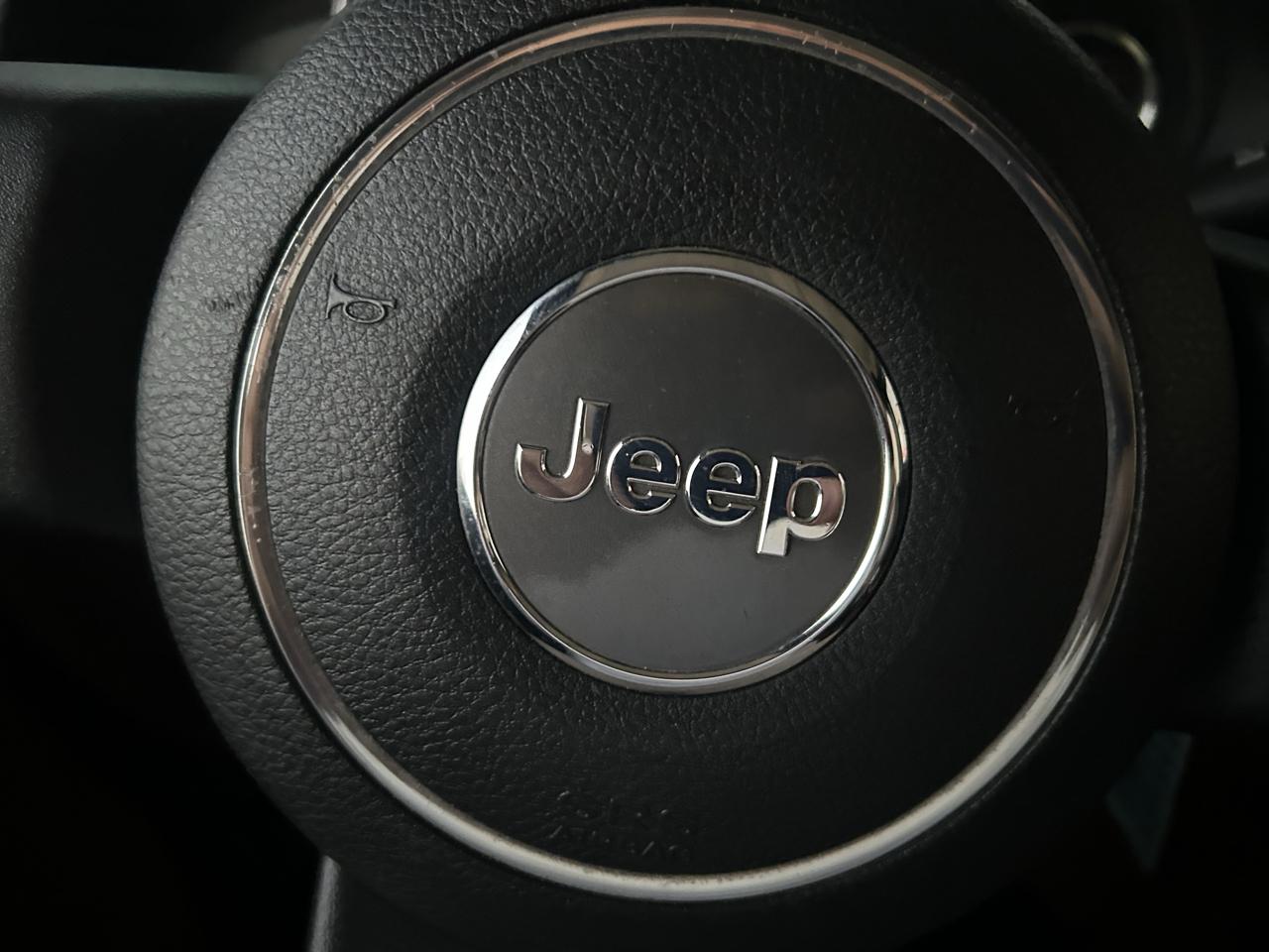 Jeep Wrangler Unlimited 4WD 4dr Sahara 2011